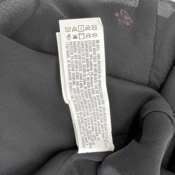 NWT Forever 21 Black Red Lined Pleated Flower Mini Dress Size Small Women’s - Picture 8 of 8